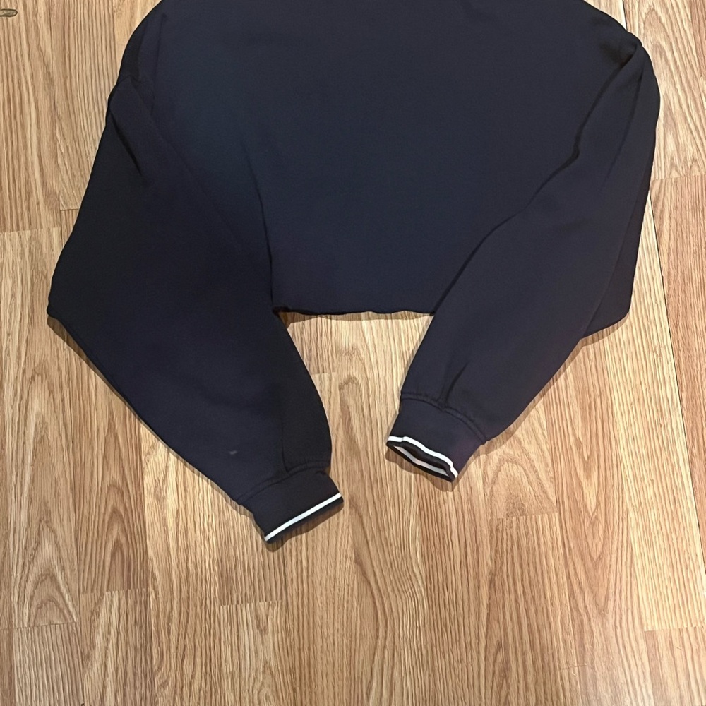 Divided Crew neck - Picture 2 of 4